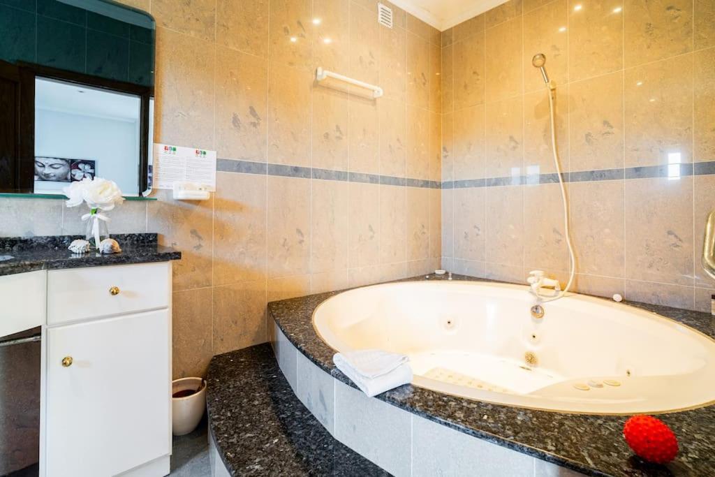 Casa Monte Beira Rio Touguinho Esterno foto